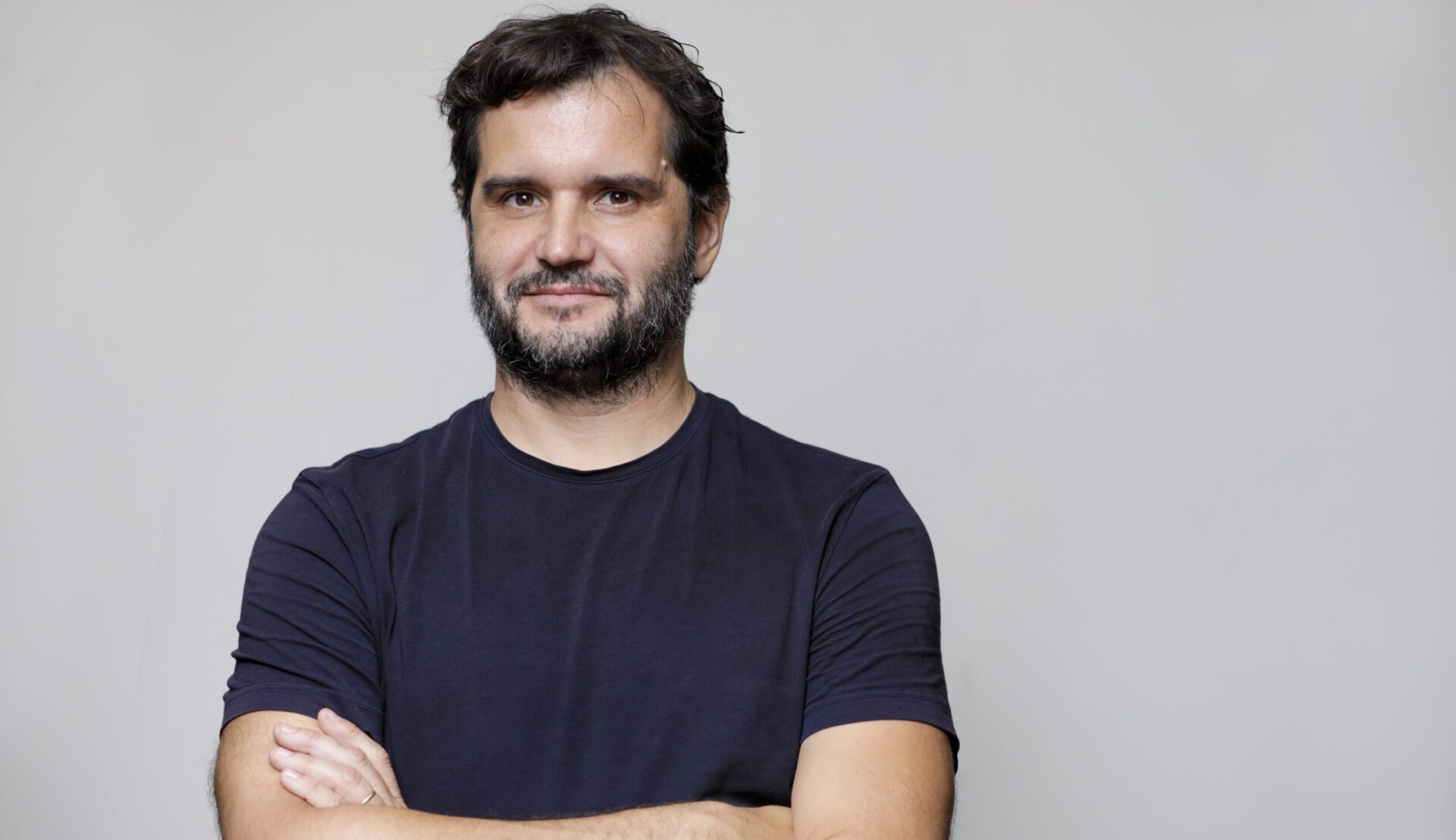 Retrato Marco Canale 2 JPG scaled Equipos / Artistas