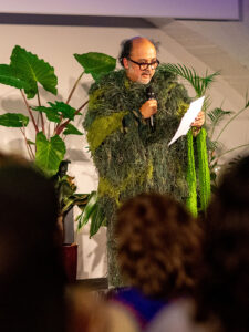 TxaloAntropomusgo ARBOLA se presenta en Bruselas